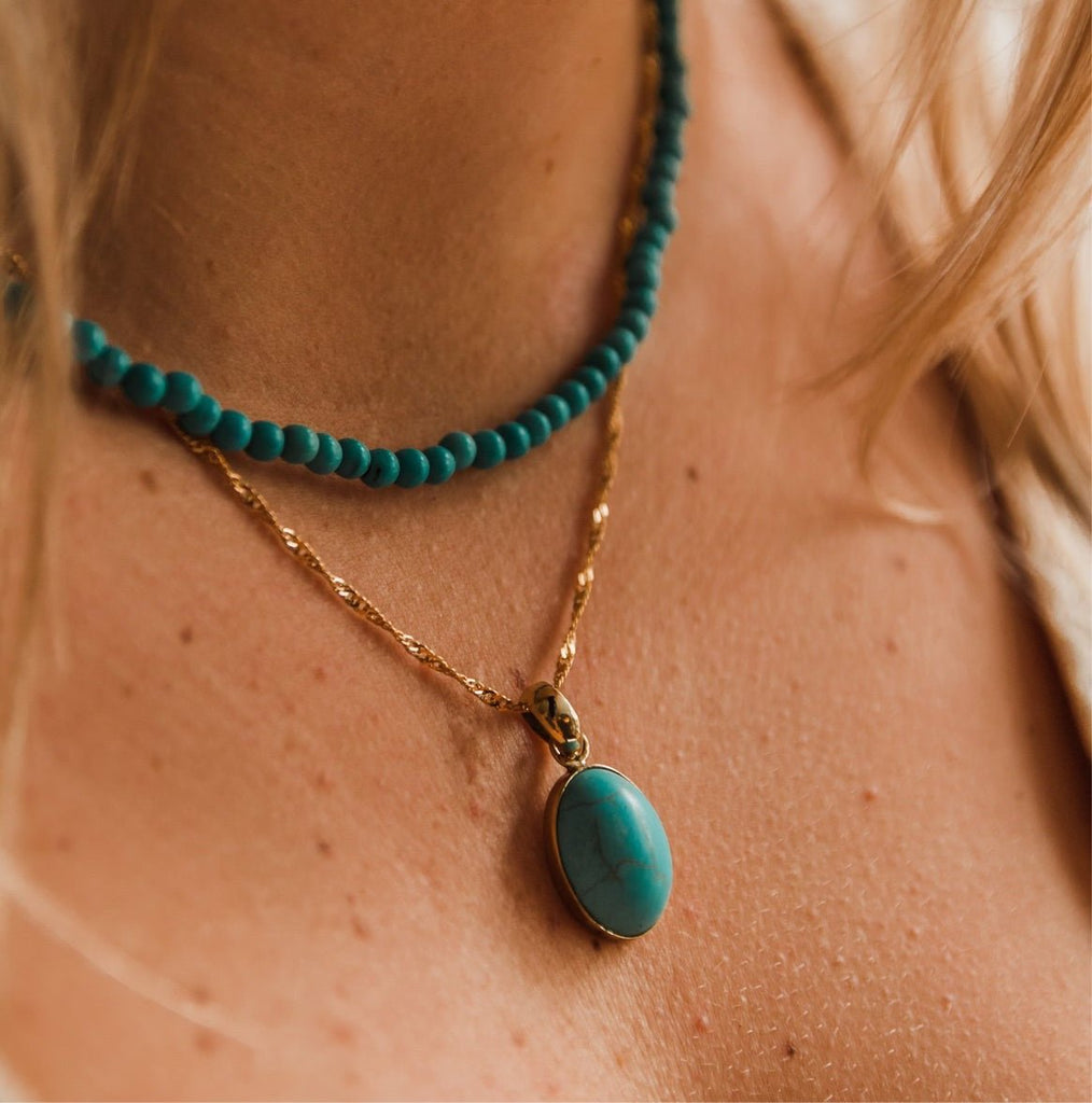 sweet palms oval turquoise necklace