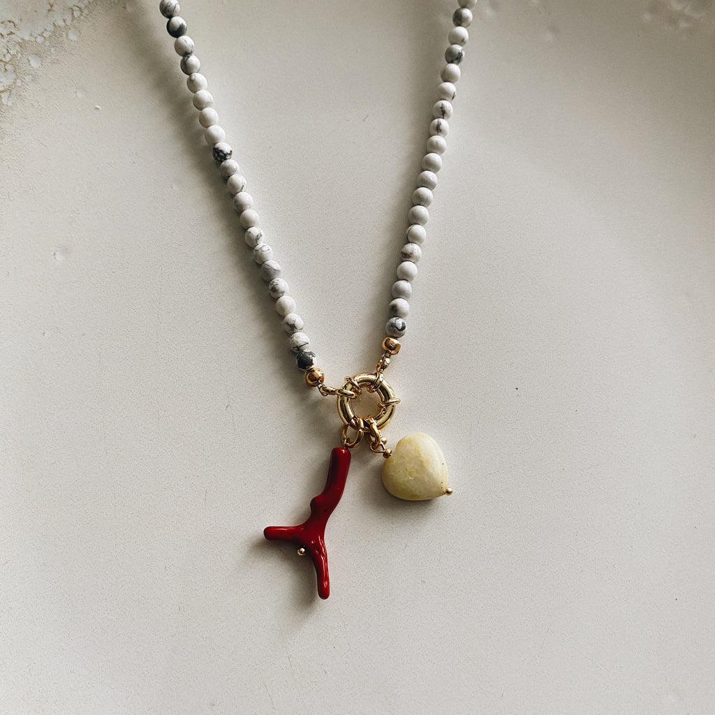 White Howlite Stone Necklace & Gold Clasp
